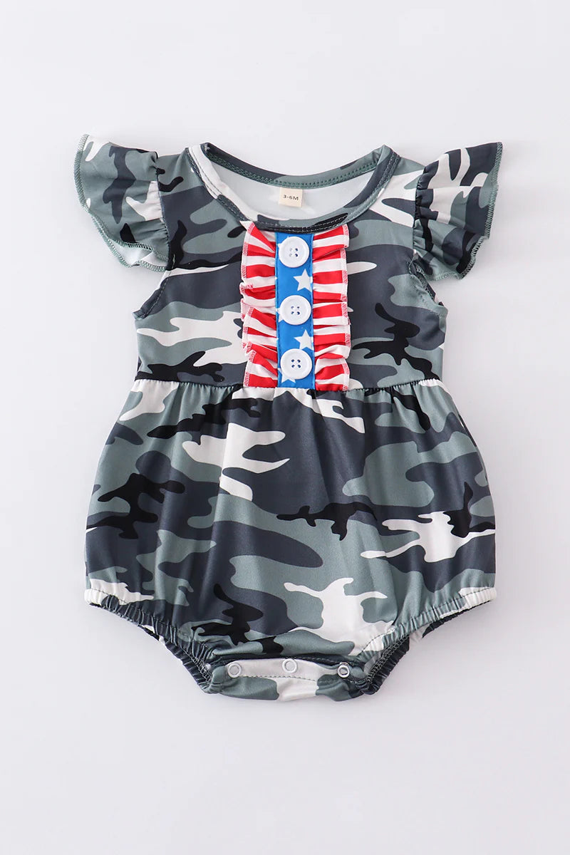 Camouflage print ruffle baby romper